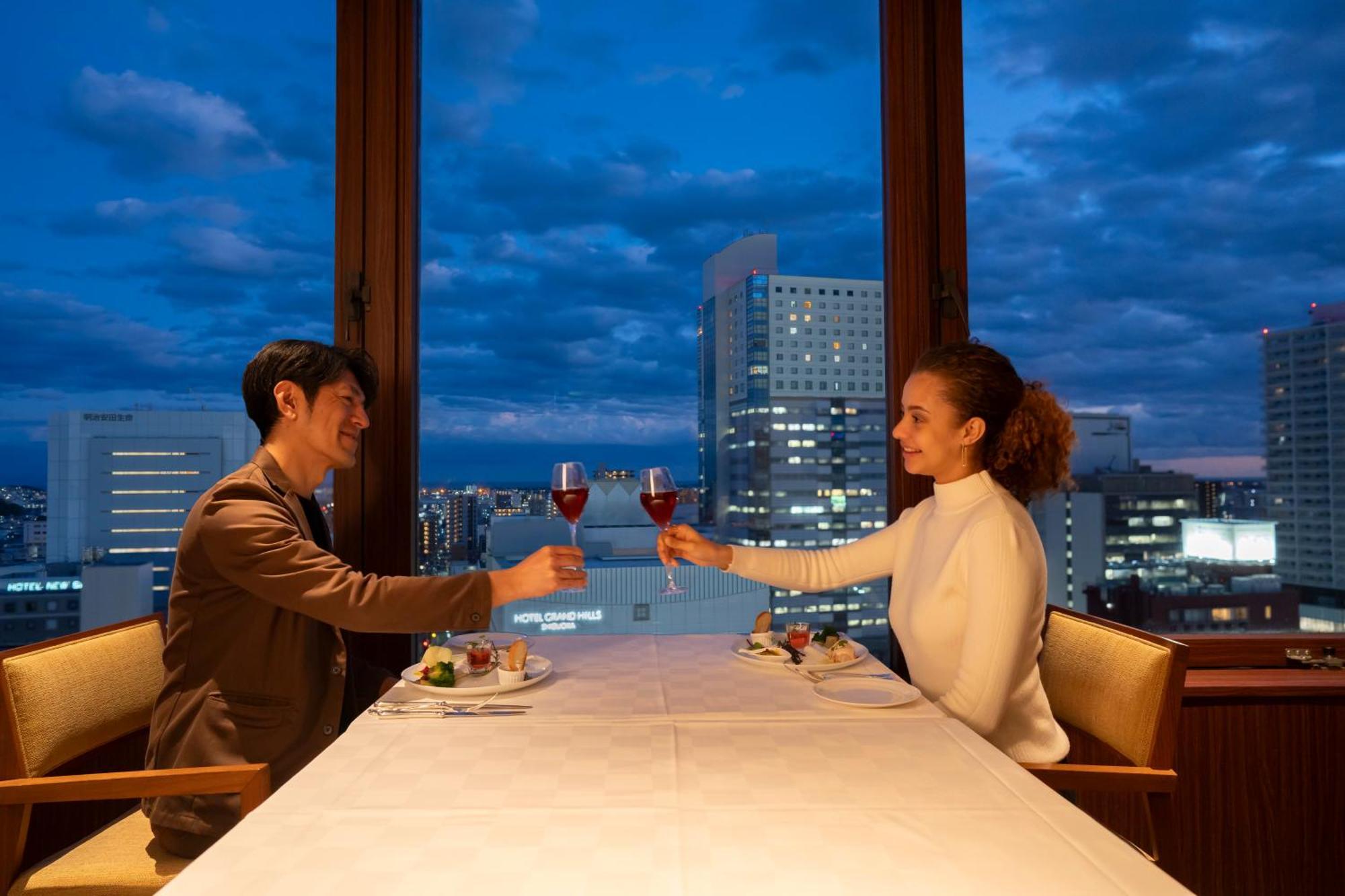 Hotel Associa Shizuoka Dış mekan fotoğraf A couple dining at a restaurant