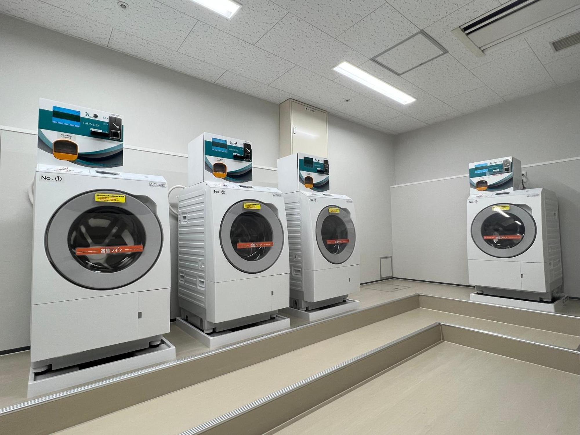 Hotel Associa Shizuoka Dış mekan fotoğraf Commercial laundry